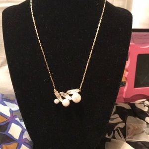 $4/20 🔥 Beautiful pearl and marquis rhinestones!